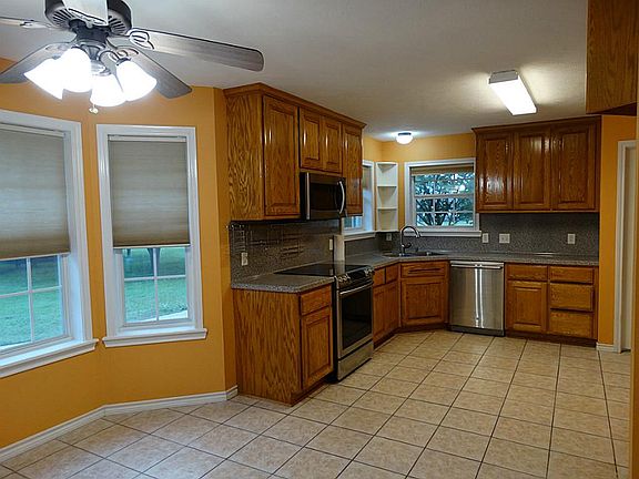 3rd image of 1606 Blue Quail Ln #A