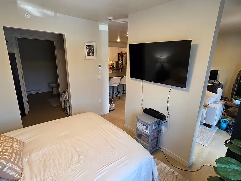1221 Commonwealth Ave — Photo 4