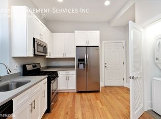 1539 W 19th St APT 1R, Chicago, IL 60608