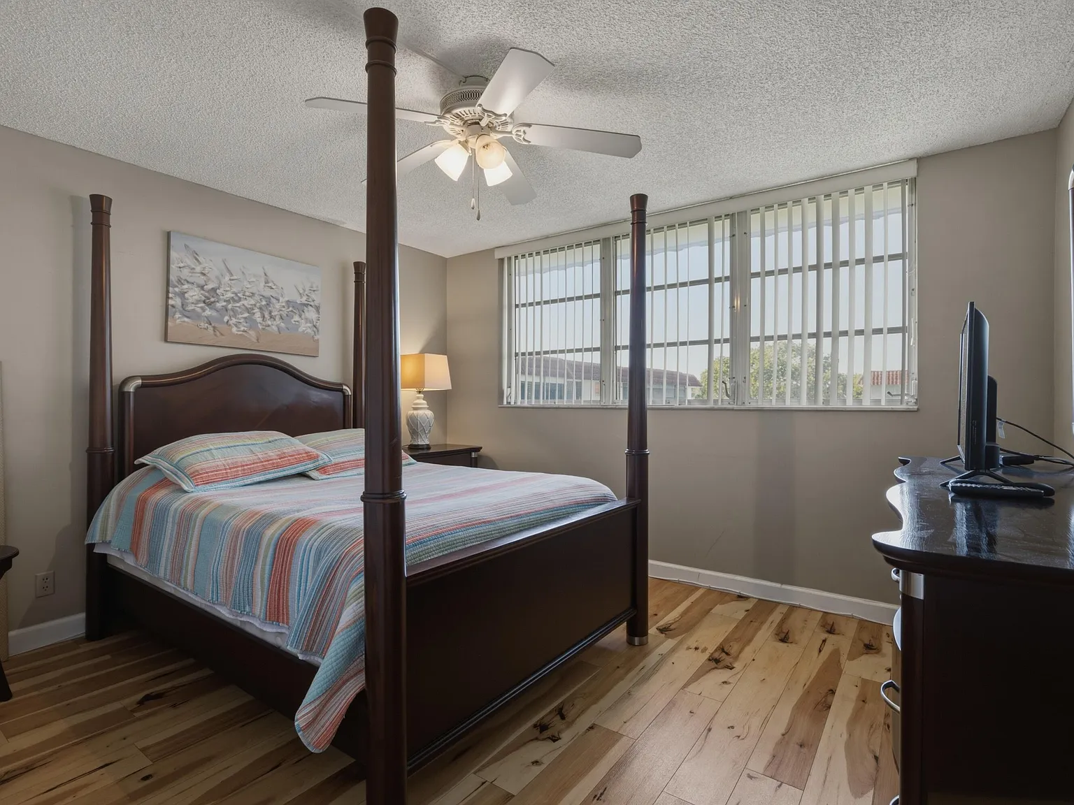 2 bed, 2.0 bath, 1170 sqft, $1,900 — Photo 4