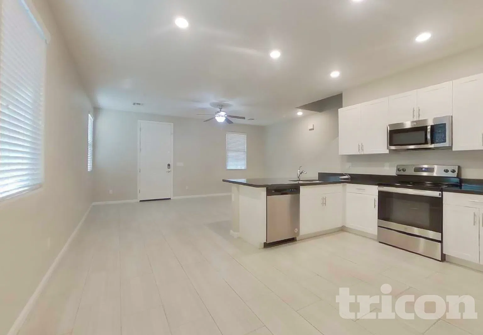 12575 W Hummingbird Terrace Peoria AZ — Photo 3