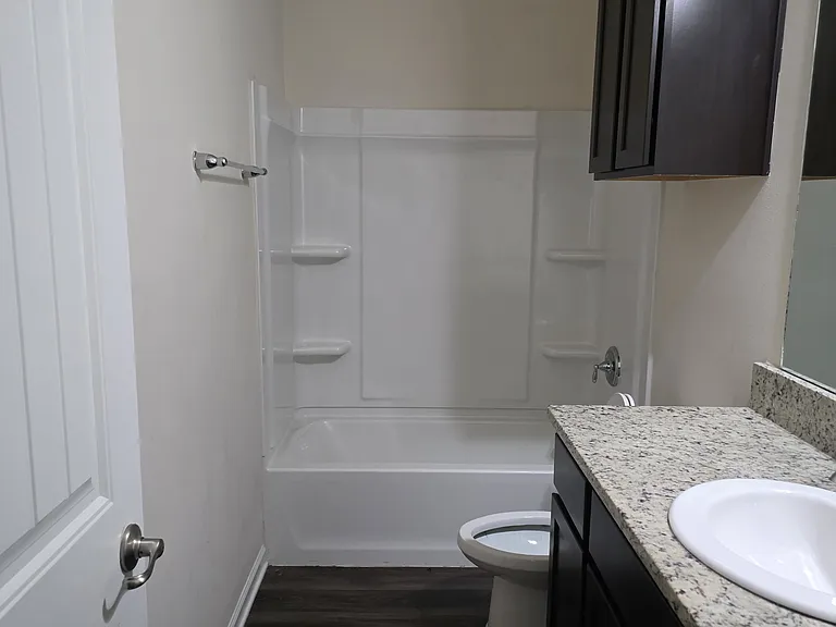 1393 Shipyard Dr — Photo 43