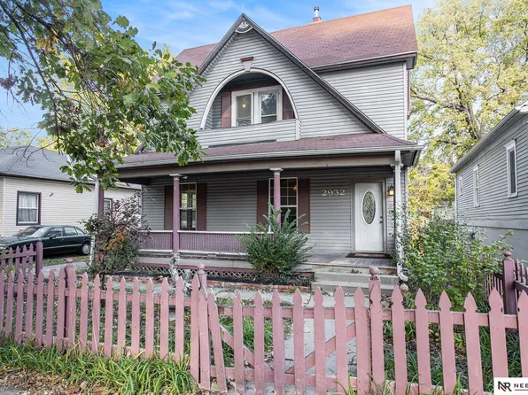 2932 Q St, Lincoln, NE 68503