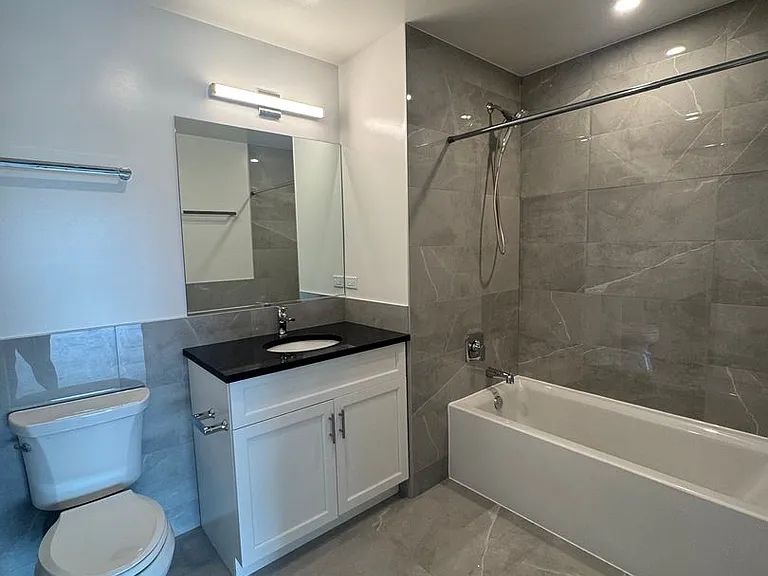 The Carmen — Photo 177