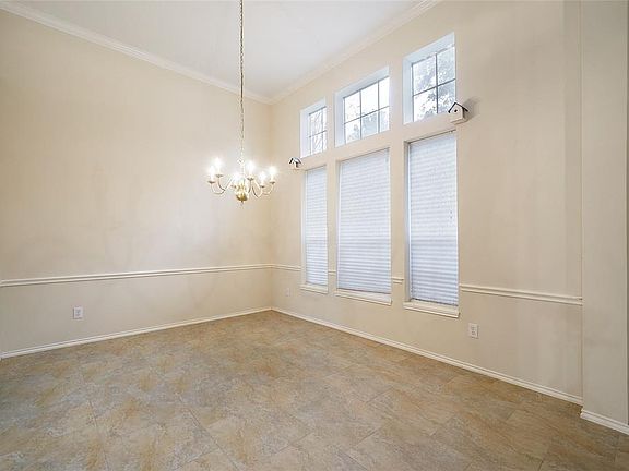 5th image of 18303 Bluewater Cove Dr