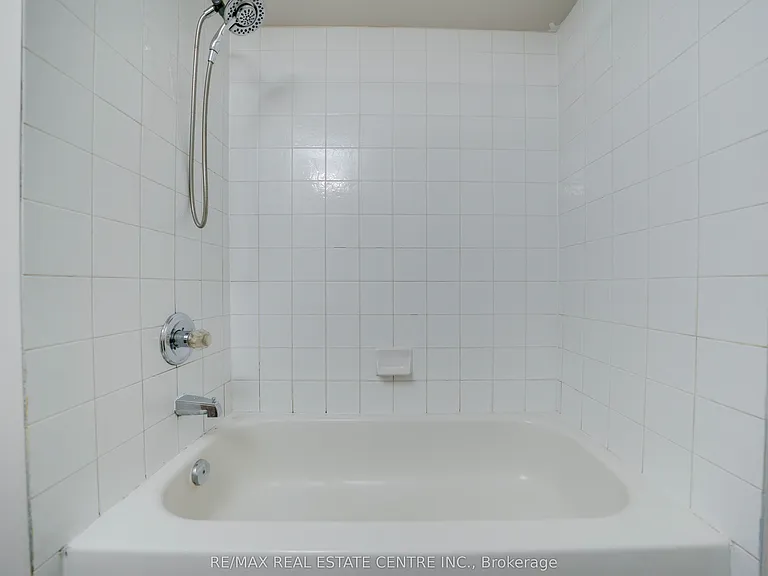76 Frances Ave #32 — Photo 34