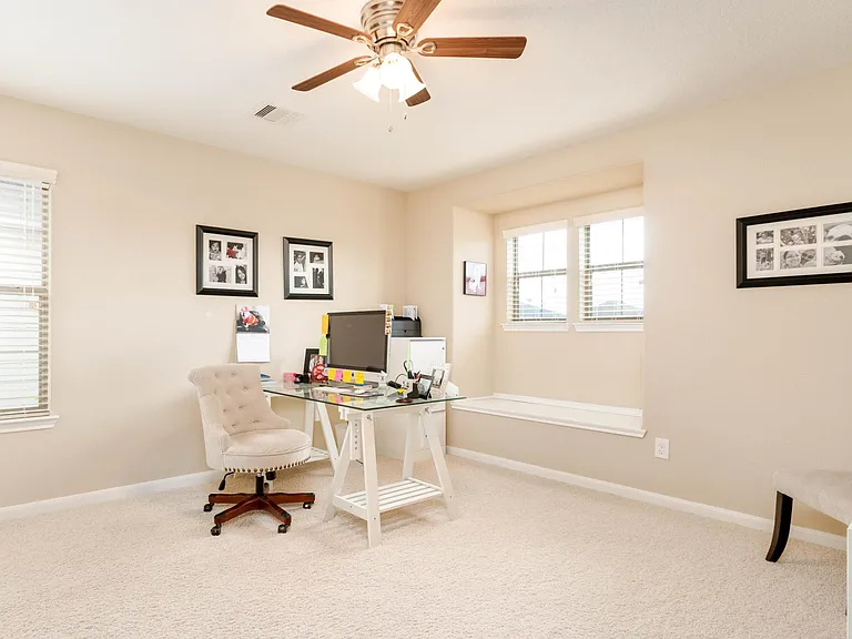 13x13 Guest bedroom 1