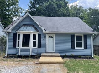 932 Circle Dr, Springfield, TN 37172
