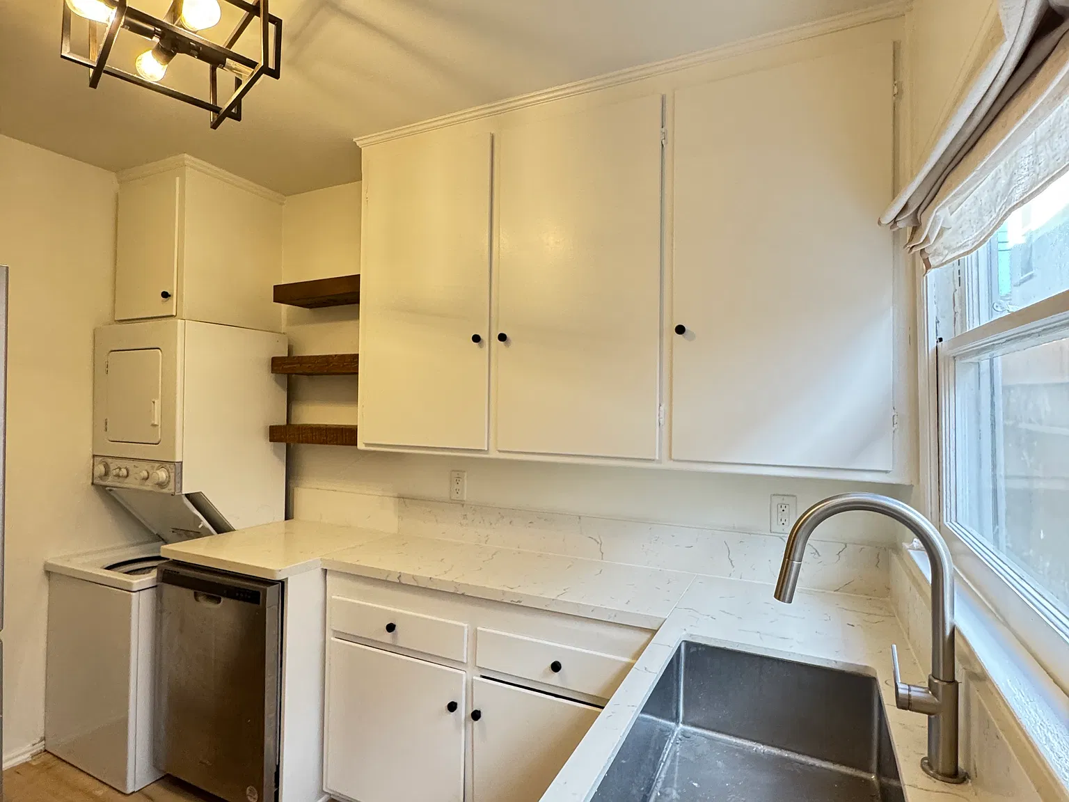 1455 S Beverly Dr — Photo 4