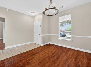 9726 Angleside Ln, Sugar Land, TX 77498