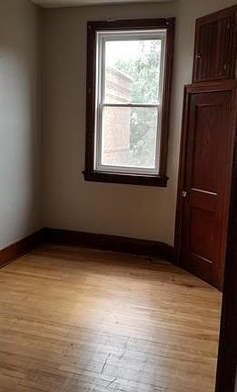2nd image of 2210 15th Ave #28