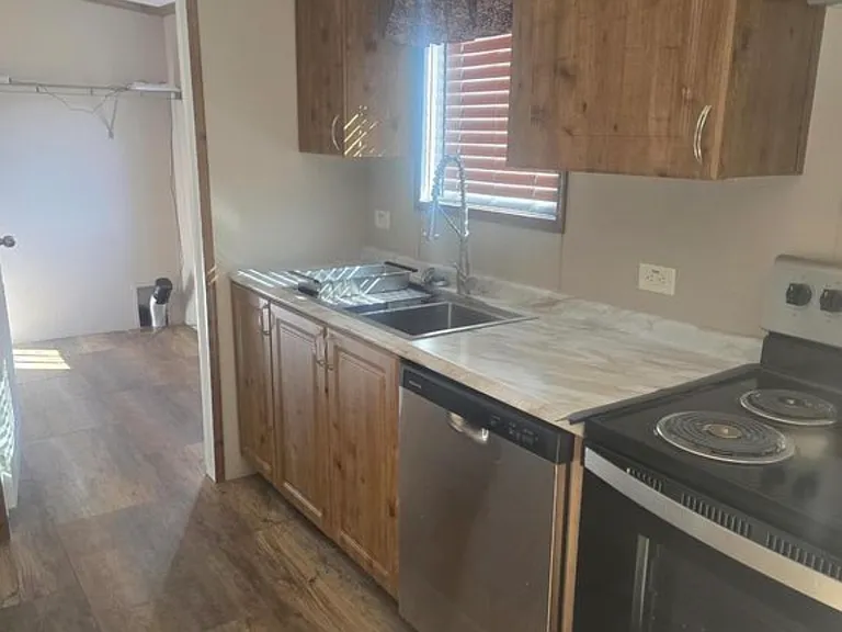 5202 Old Mike Padgett Hwy — Photo 7