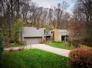 26 Powder Valley Dr, Belleville, IL 62223