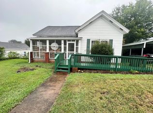 42 S Greenwood Ave, Ware Shoals, SC 29692