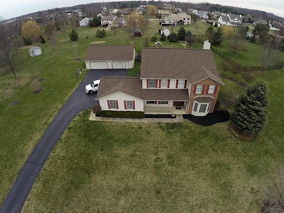 3rd image of 70 Brandon Dr