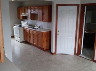 147 School St APT 3, Chicopee, MA 01013