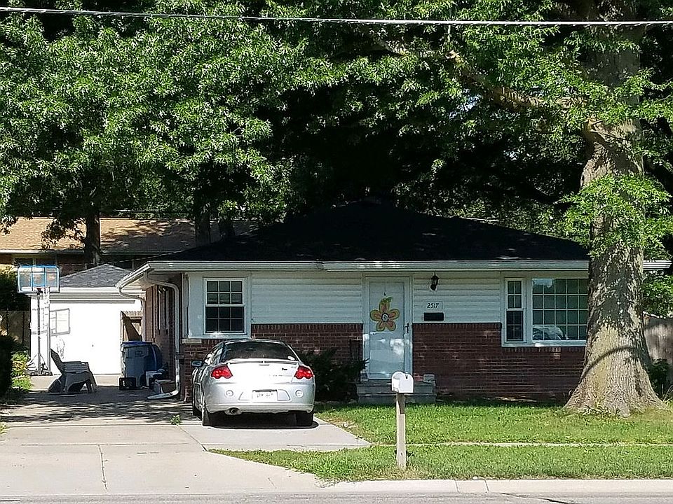 1st image of 2517 S 40th St