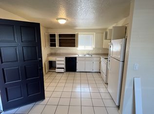 828 Cherry St APT D, Central Point, OR 97502