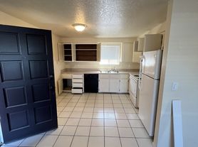 828 Cherry St, Central Point, OR