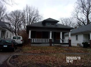 982 W Packard St, Decatur, IL 62522