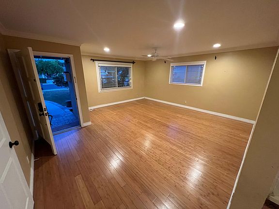 4th image of 6675 Berquist Ave