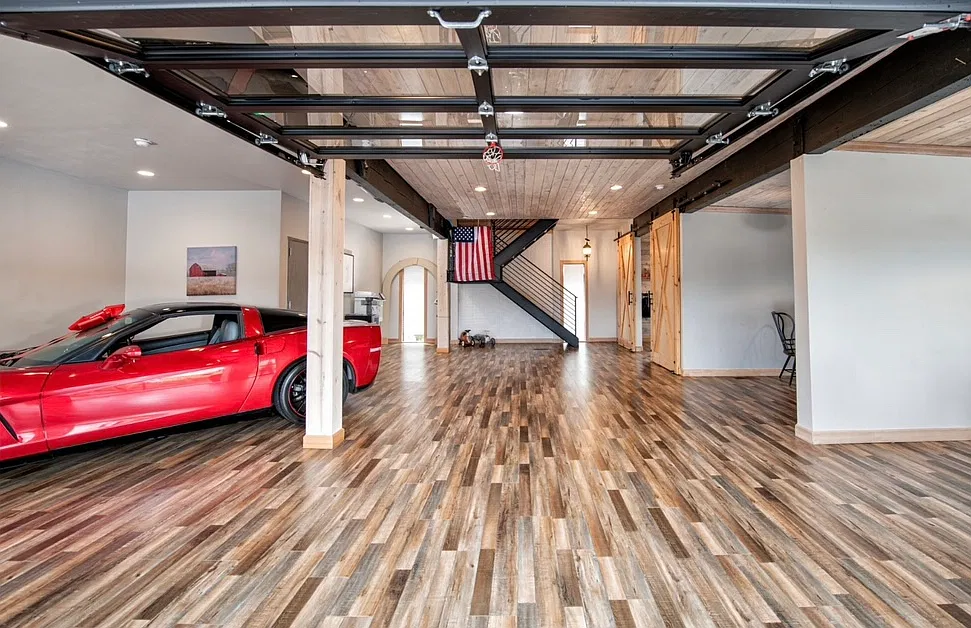 2 bed, 3500 sqft, $4,900 — Photo 3