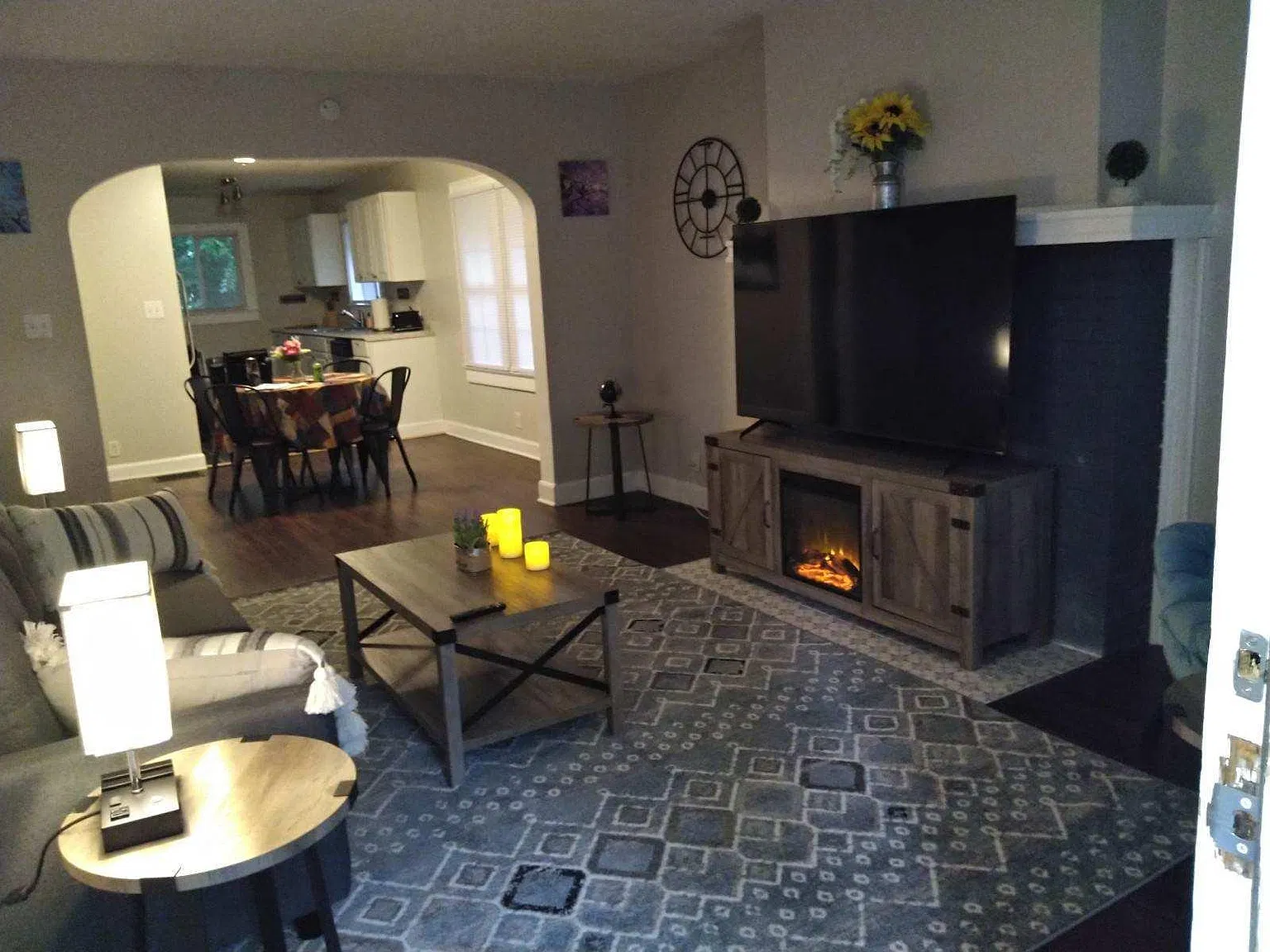 2 bed, 1744 sqft, $1,675 — Photo 2
