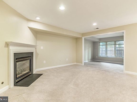 5th image of 4204 Lower Park Dr