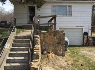 505 Main St, Dearborn, MO 64439