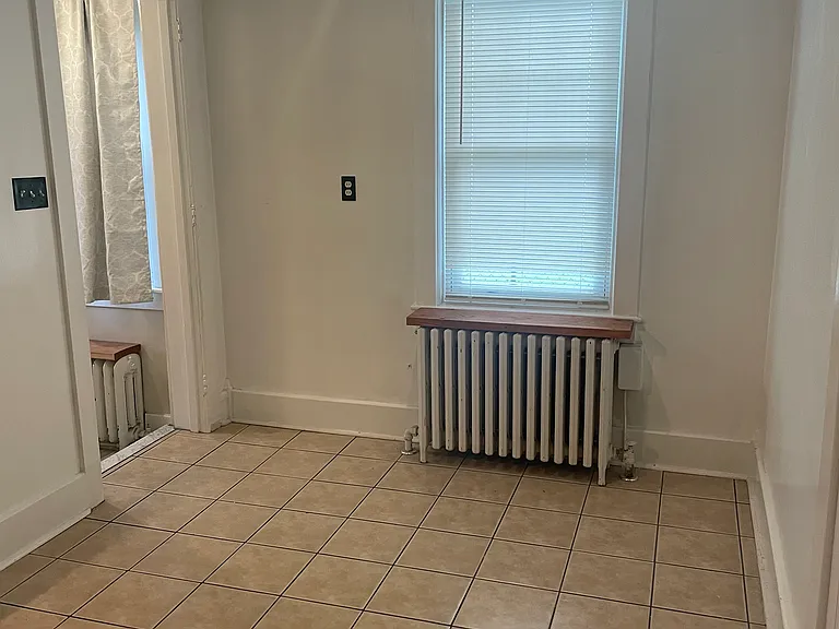 1130 N 18th St #1 — Photo 15