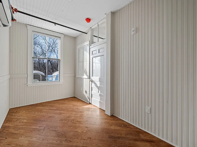 34 Tremaine St — Photo 28