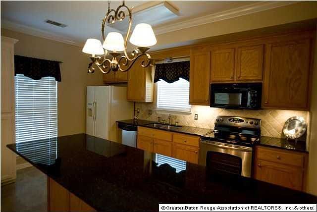1st image of 14412 Samantha Dr