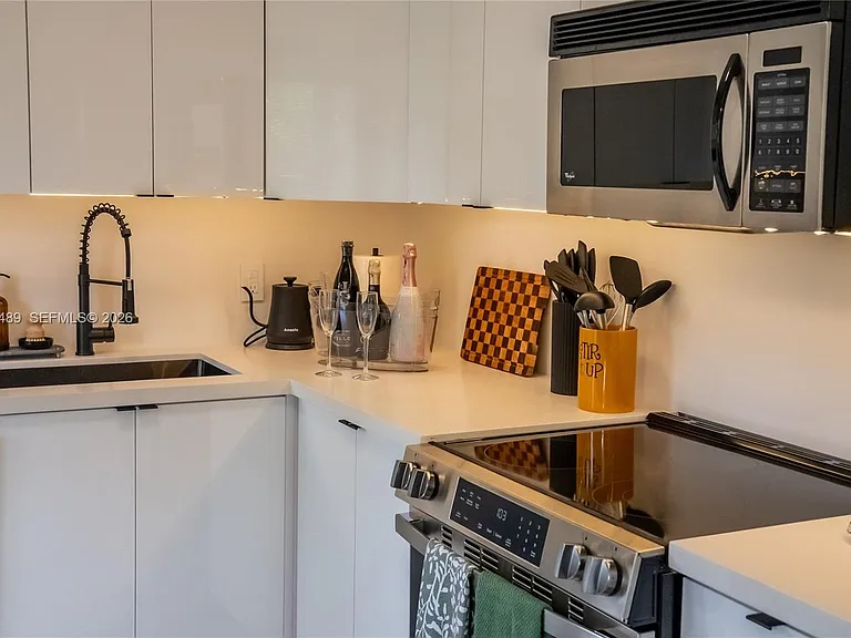 509 NE 64th St #2 — Photo 16