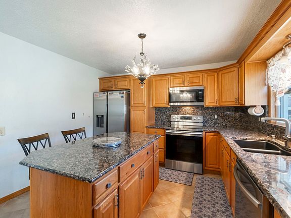 5th image of 721 Locke Ave