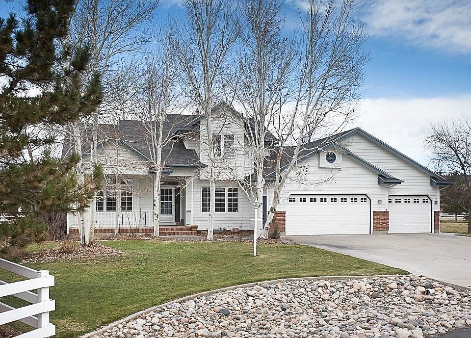 1st image of 1010 Larkspur Pl