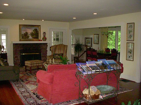 Living Room/Dining Rm