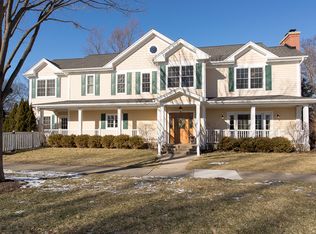 222 S Edward St, Mount Prospect, IL 60056
