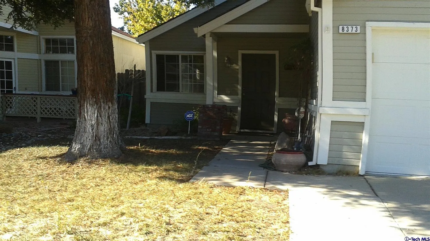 8373 Hillsbrook Dr photo 1