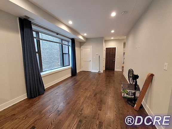 5th image of 5016 N Winchester Ave #3F
