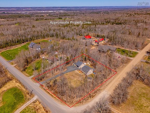 3rd image of 264 Tremont Mountain Rd S