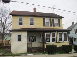1128 2nd St, Windber, PA 15963