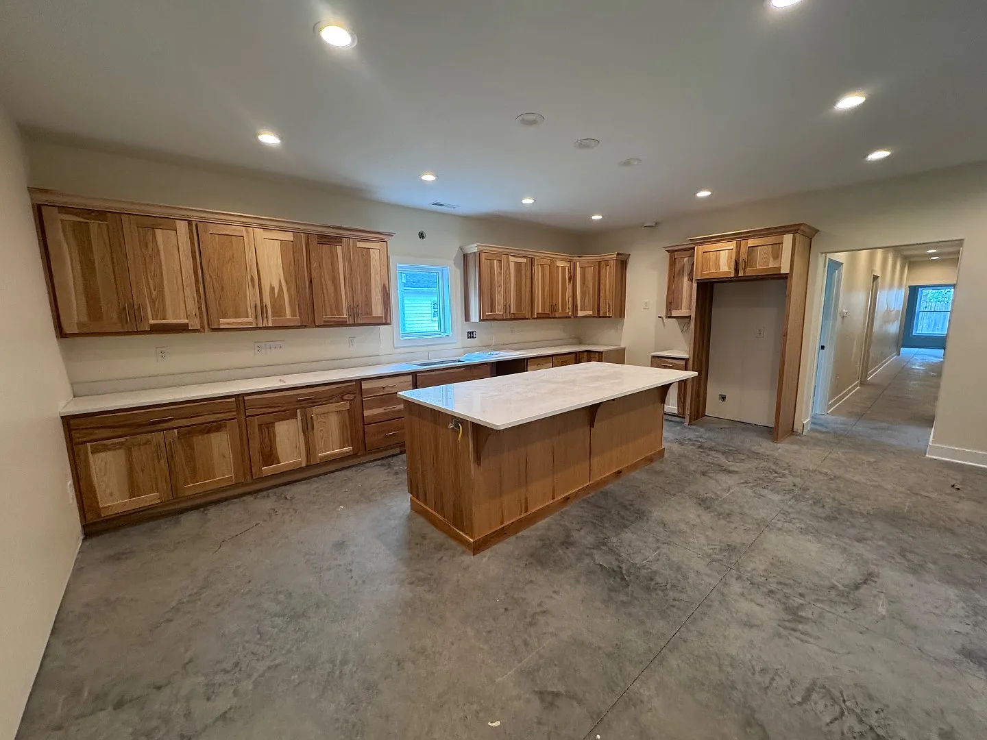 721 Charlotte Avenue — Photo 2