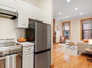 425 W 24th St APT 2F, Manhattan, NY