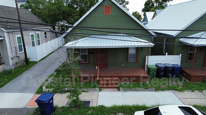 1st image of 2010 N Howard Ave