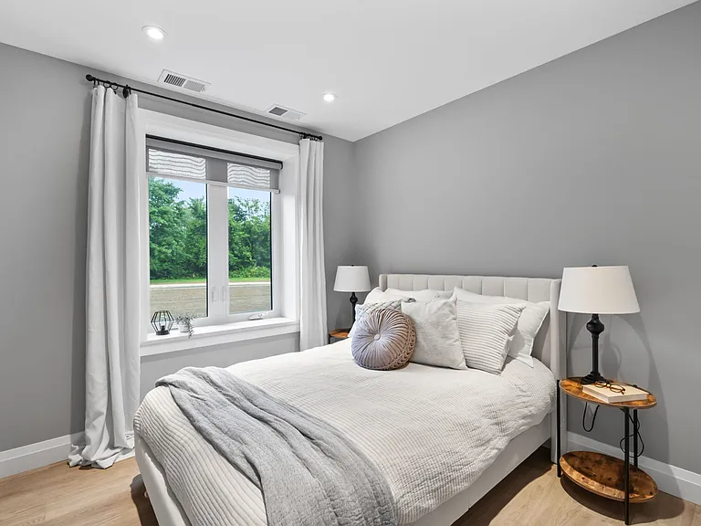 187 Victoria St W #202 — Photo 5