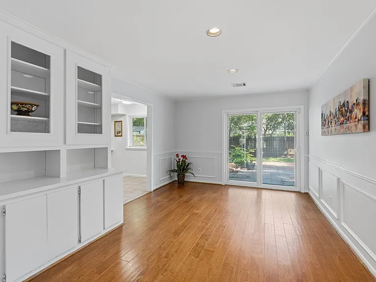 5410 Indigo St — Photo 9