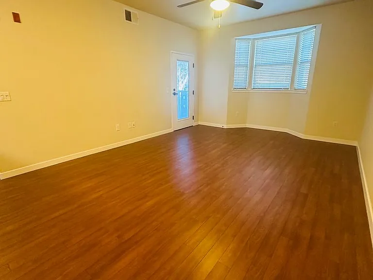H Street Apartments — Photo 18
