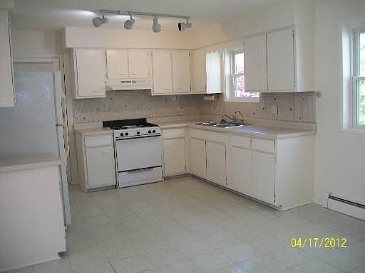 4th image of 4854 N Paulina St #3E