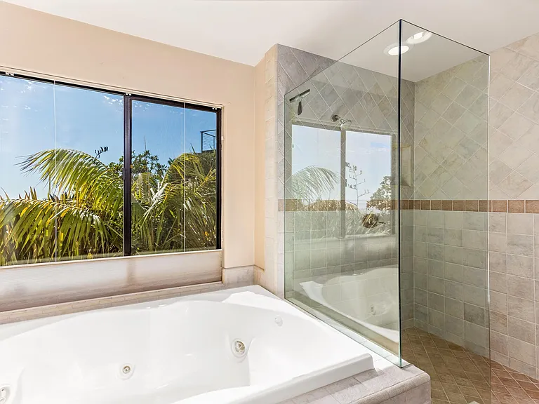 181 Coronada Cir — Photo 30