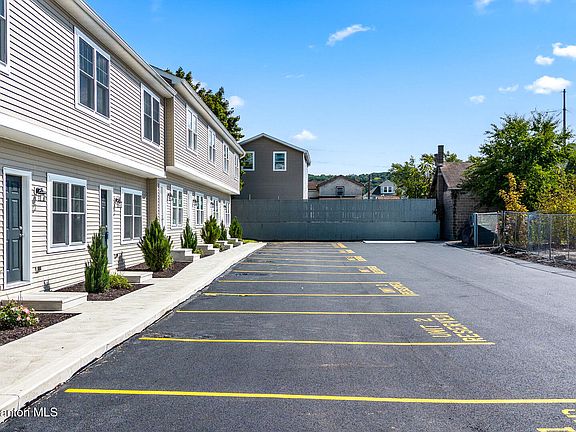 5th image of 1014 Wheeler Ave #4